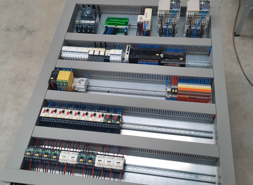 mantenimiento de tableros eléctricos